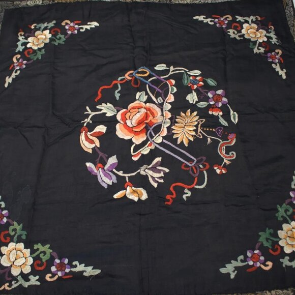 Antique Silk Hand Embroidered Asian Table Square/Shawl - Picture 1 of 6